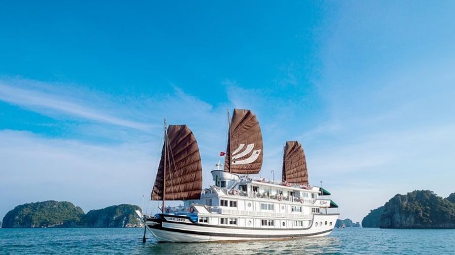 Ha Long Bay: 2-Day All-Inclusive Boat Cruise