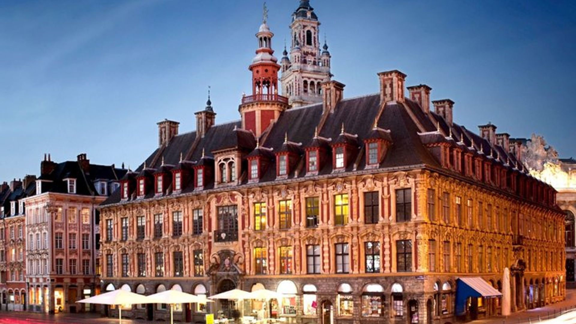 Lille chasse au trésor & Highlights visite à pied autonome