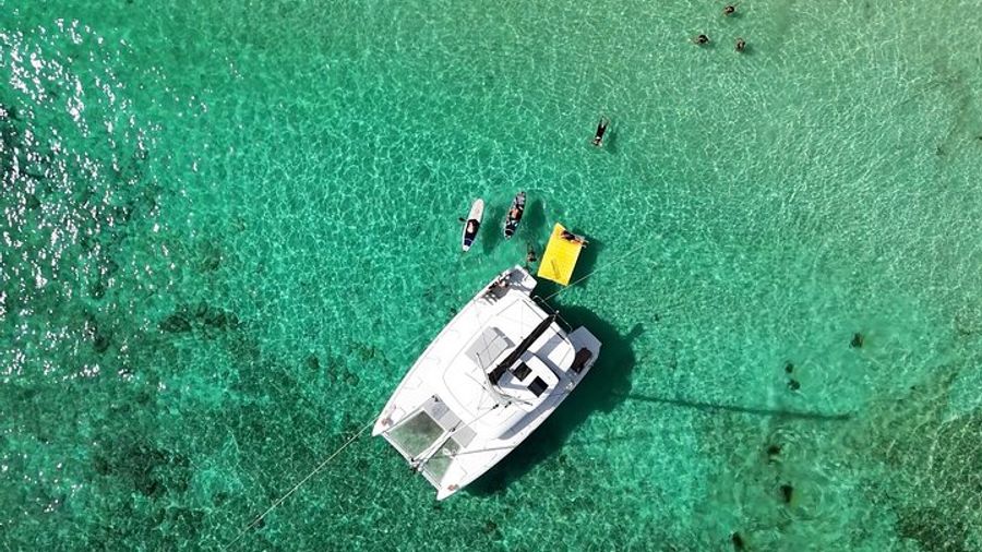 4 Hour Catamaran Experience in a Private 42' Lagoon
