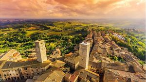 From Florence: San Gimignano, Pisa and Siena with Lunch and Wine Tasting Cover Image
