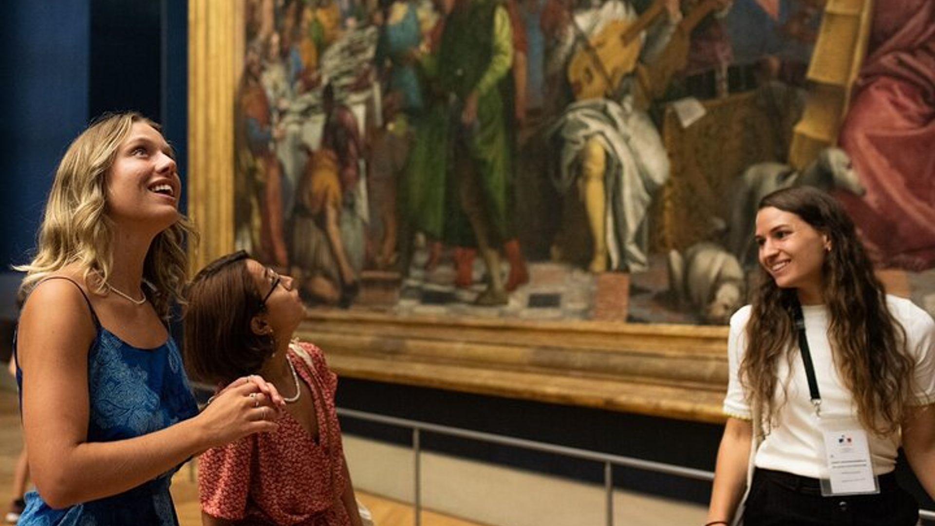 Louvre Museum Tour with Tickets: Small-Group or Private