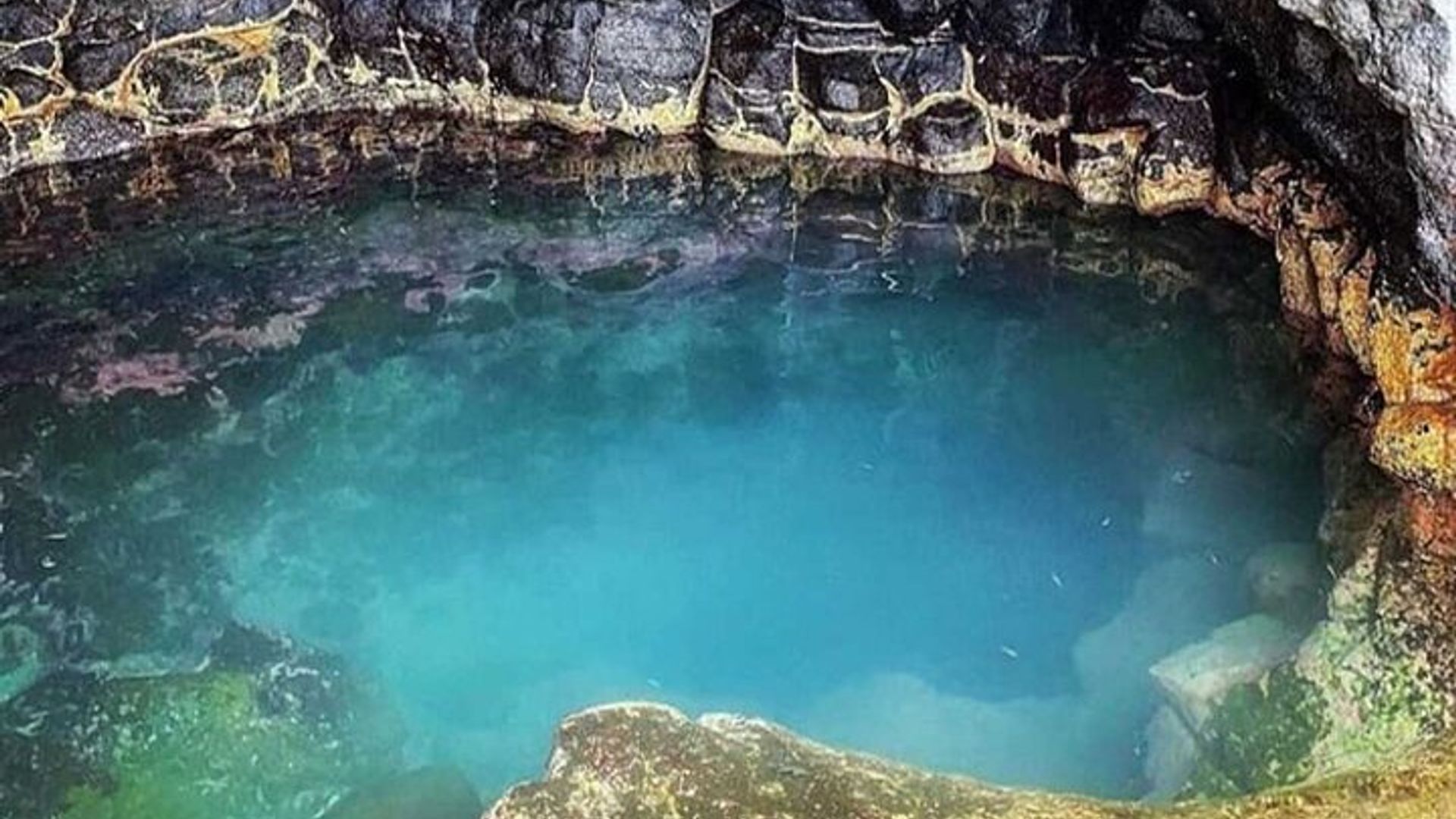 Tour de día completo: mina de sal, Blue Eye, Shark Watch y Kite Beach