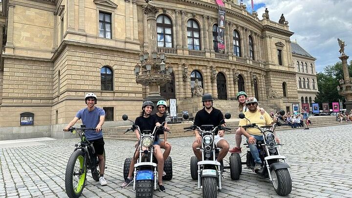 Live-Guided ️Trike-Harley️ Viewpoints tour of Prague