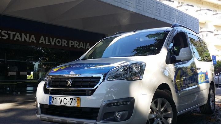 Faro Airport to Albufeira Private Transfer