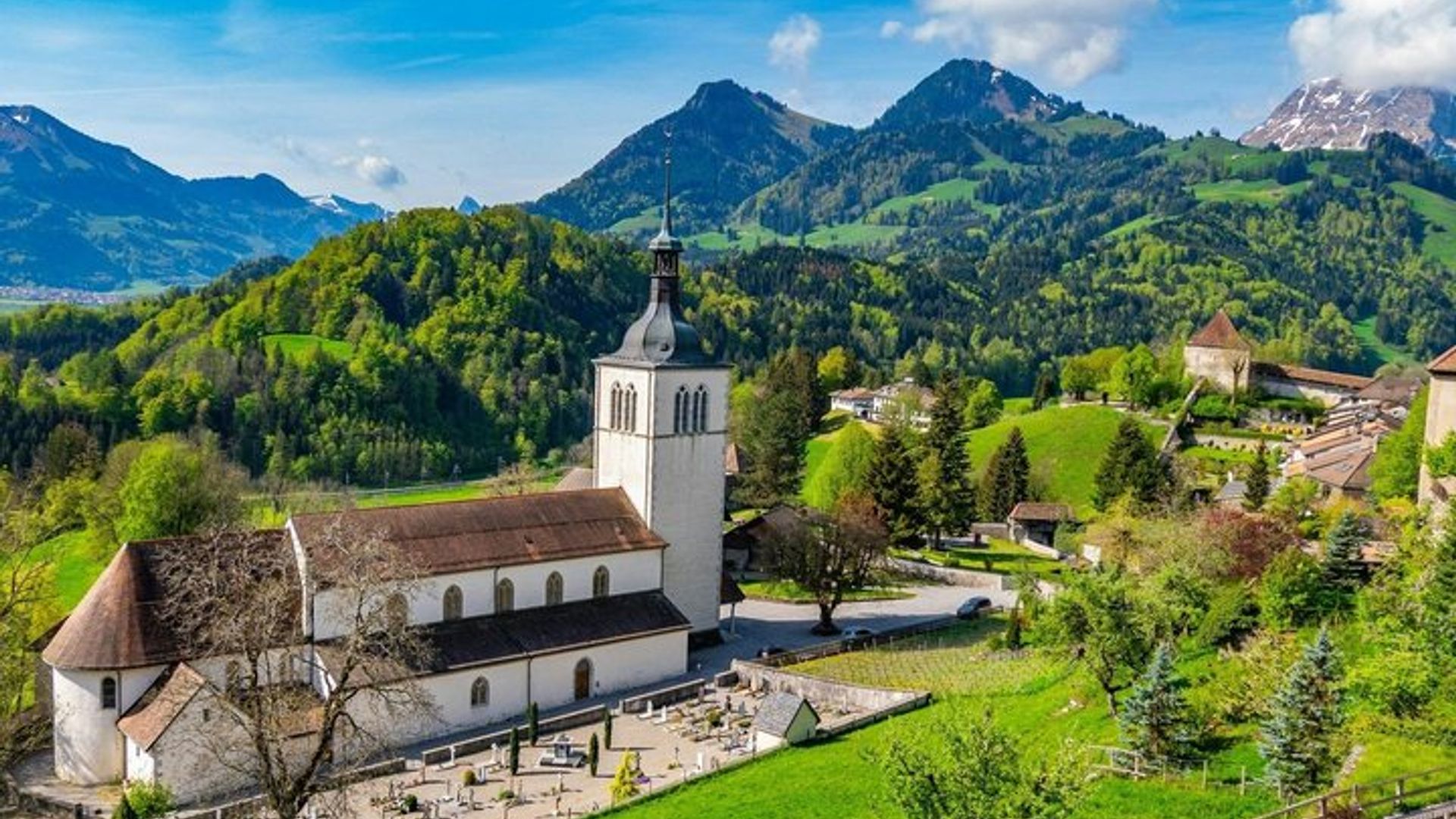 Gruyères Château, Käse- und Schokoladen-Privatvan aus Montreux