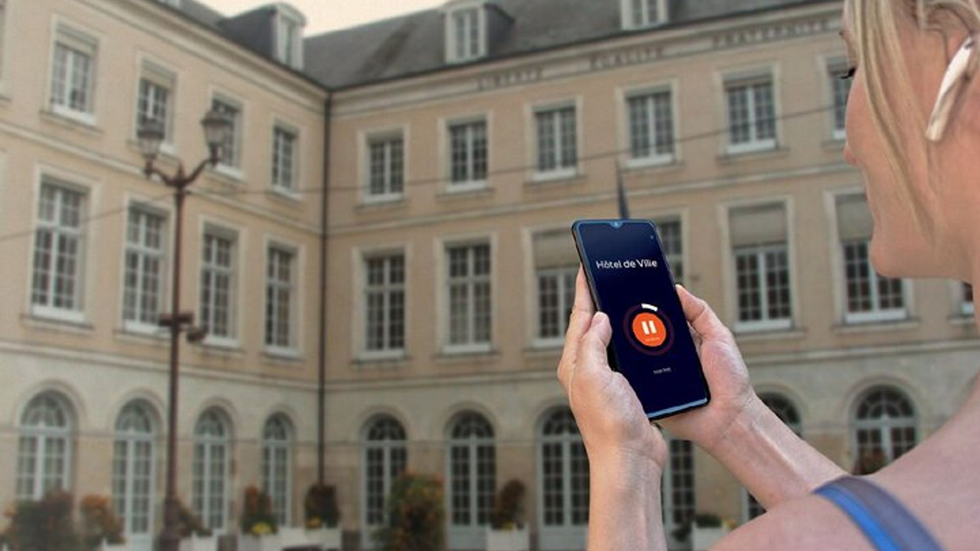 Le Mans: 1-hour audio guided walking tour and 20 audio commentaries