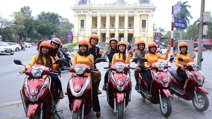 Hanoi Motorbike Tour with Woman Guides