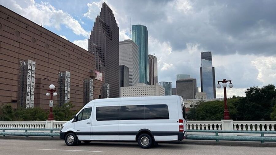 Houston: NASA Space Center Shuttle Bus With Tip Sheet