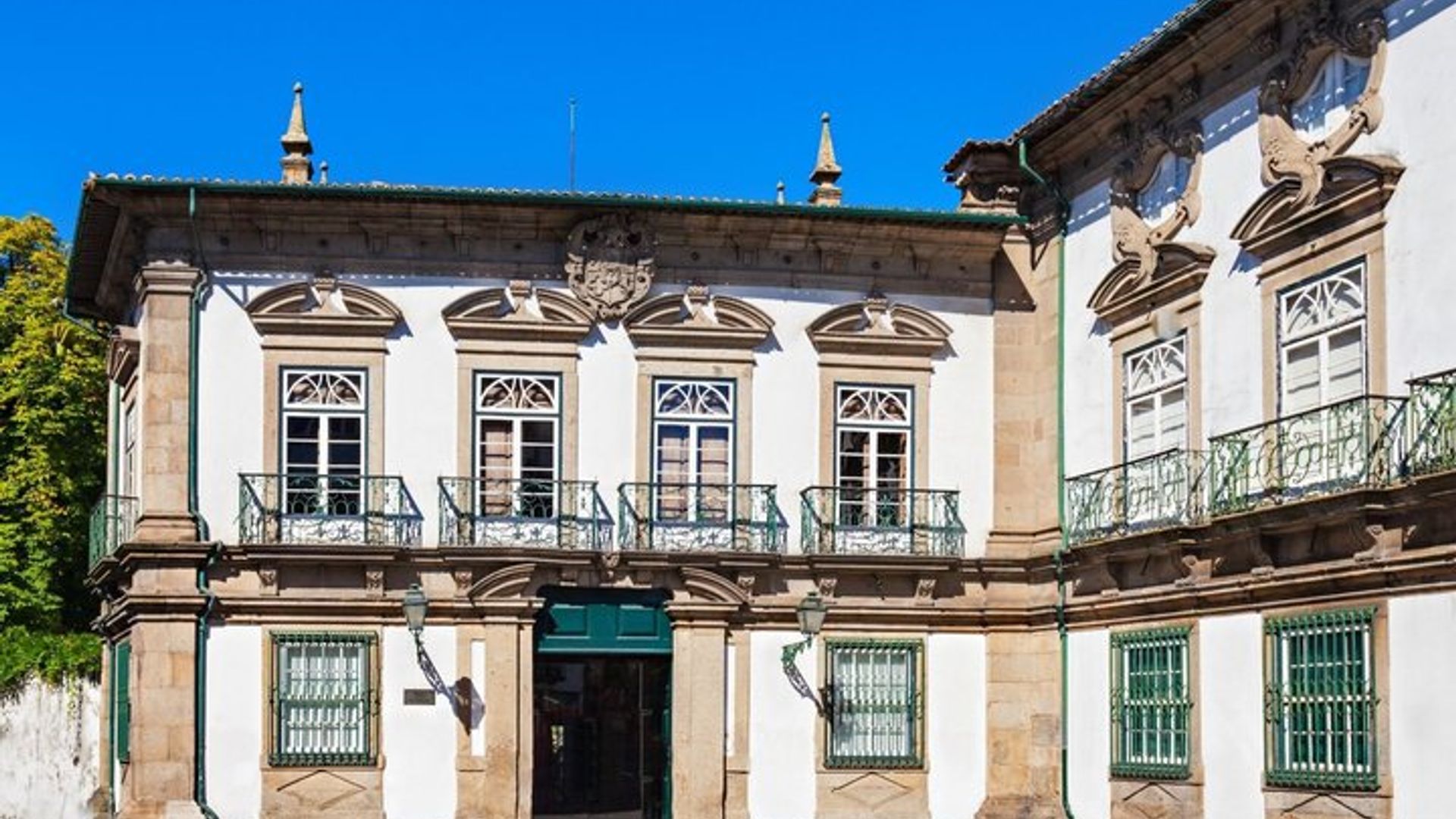 Braga Scavenger Hunt & Highlights Self-Guided Walking Tour