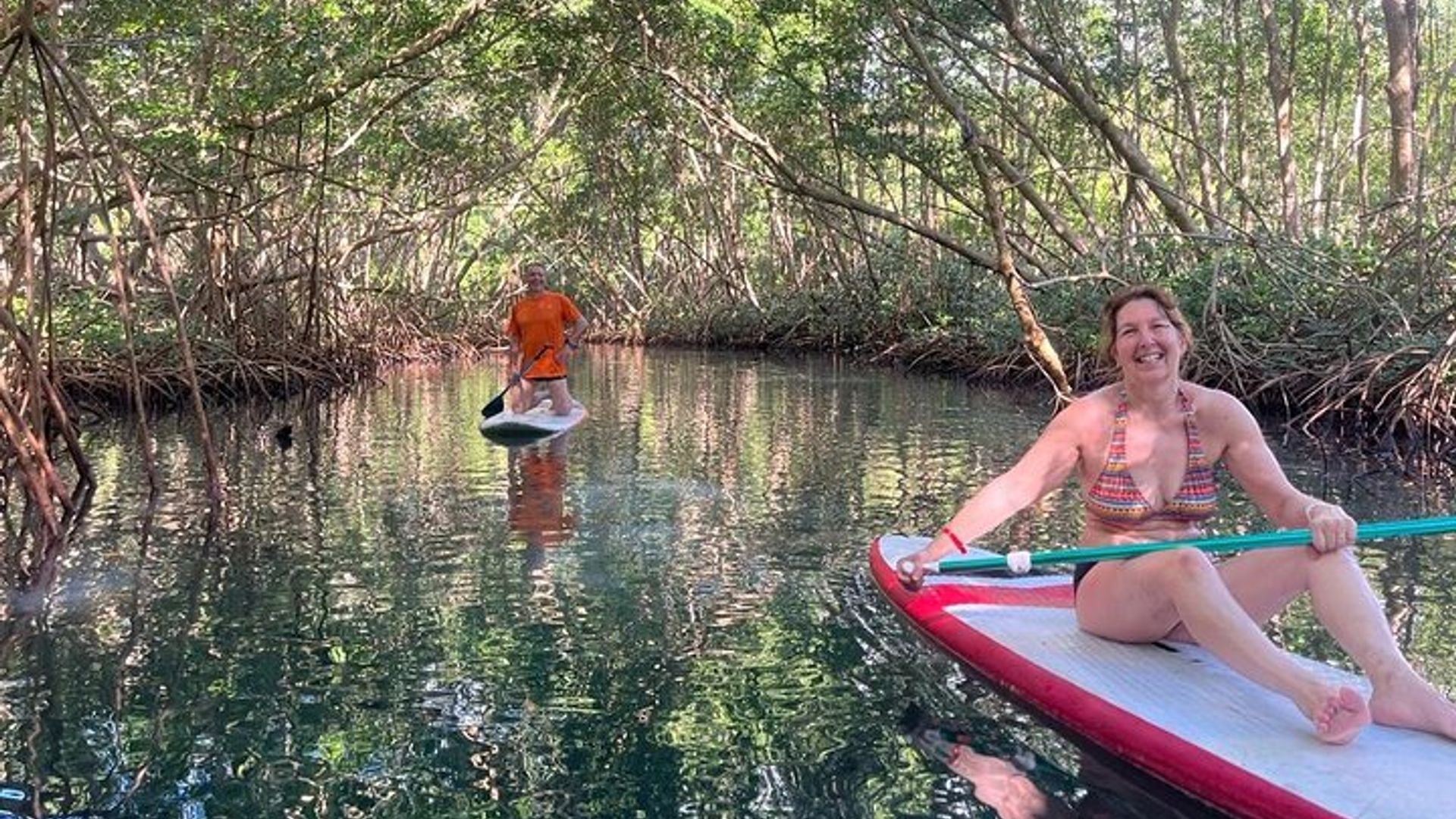 Paseo en remo por manglares Sainte Anne Guadalupe