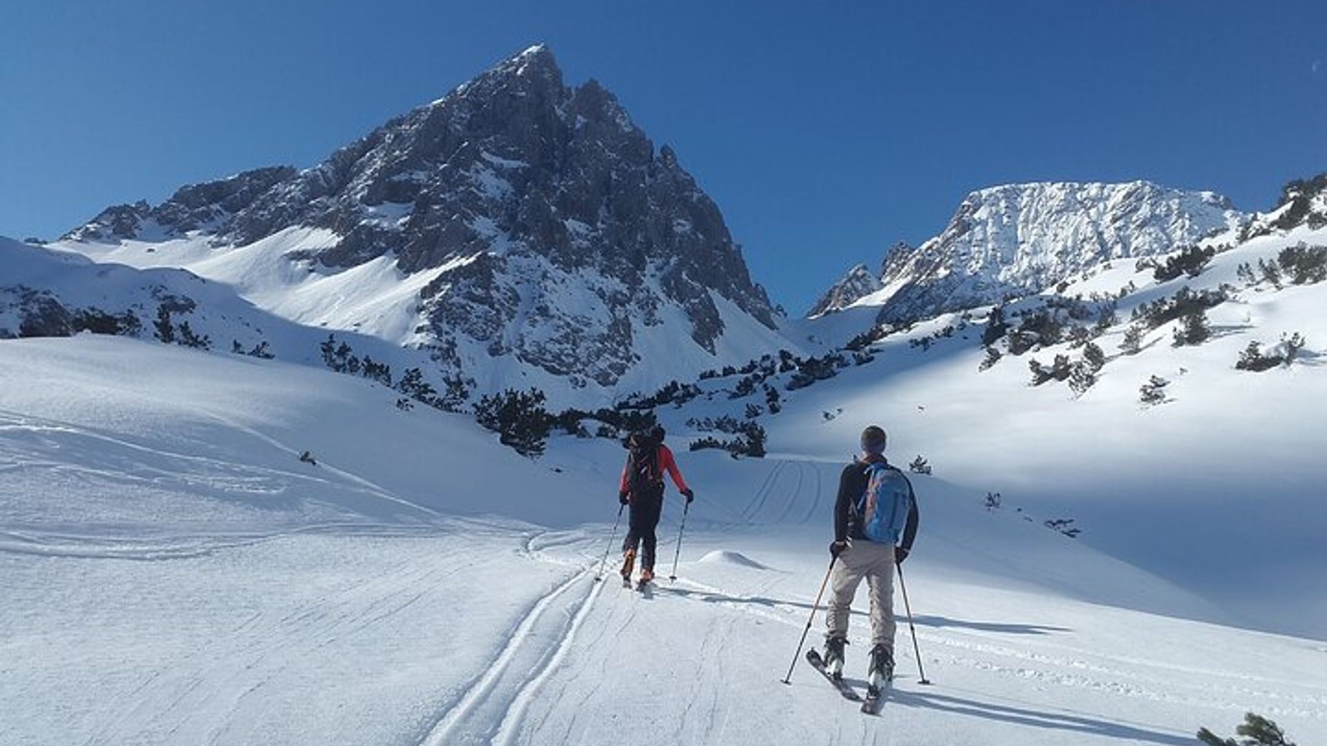 Private direct transfer from Zurich to Gstaad, Swizz Alps