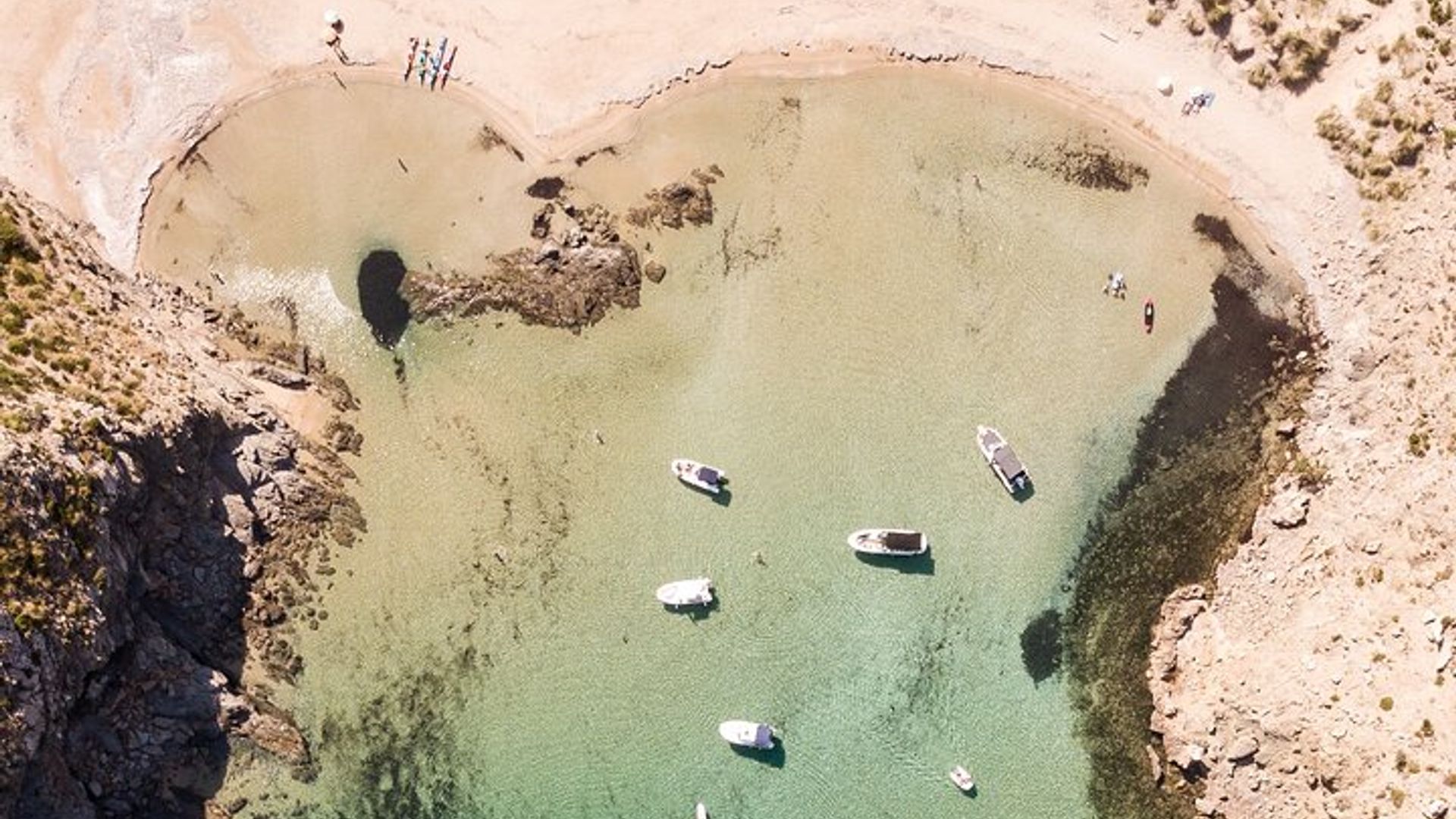 Location de bateaux sans permis au port d'Addaia