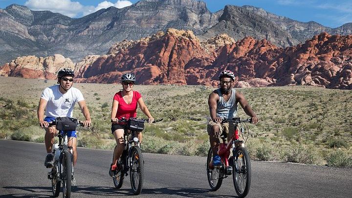 Red Rock Canyon Electric Bike Tour with Ancient Petroglyphs