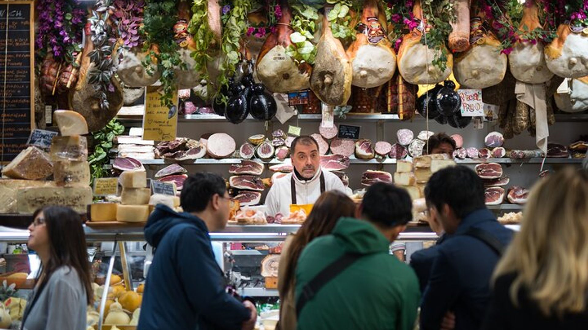 Florence's San Lorenzo Market Tour and Cooking Class with Wine