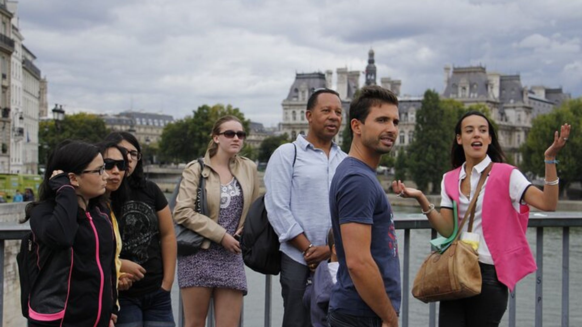 Paris Le Marais Neighborhood Small-Group Tour