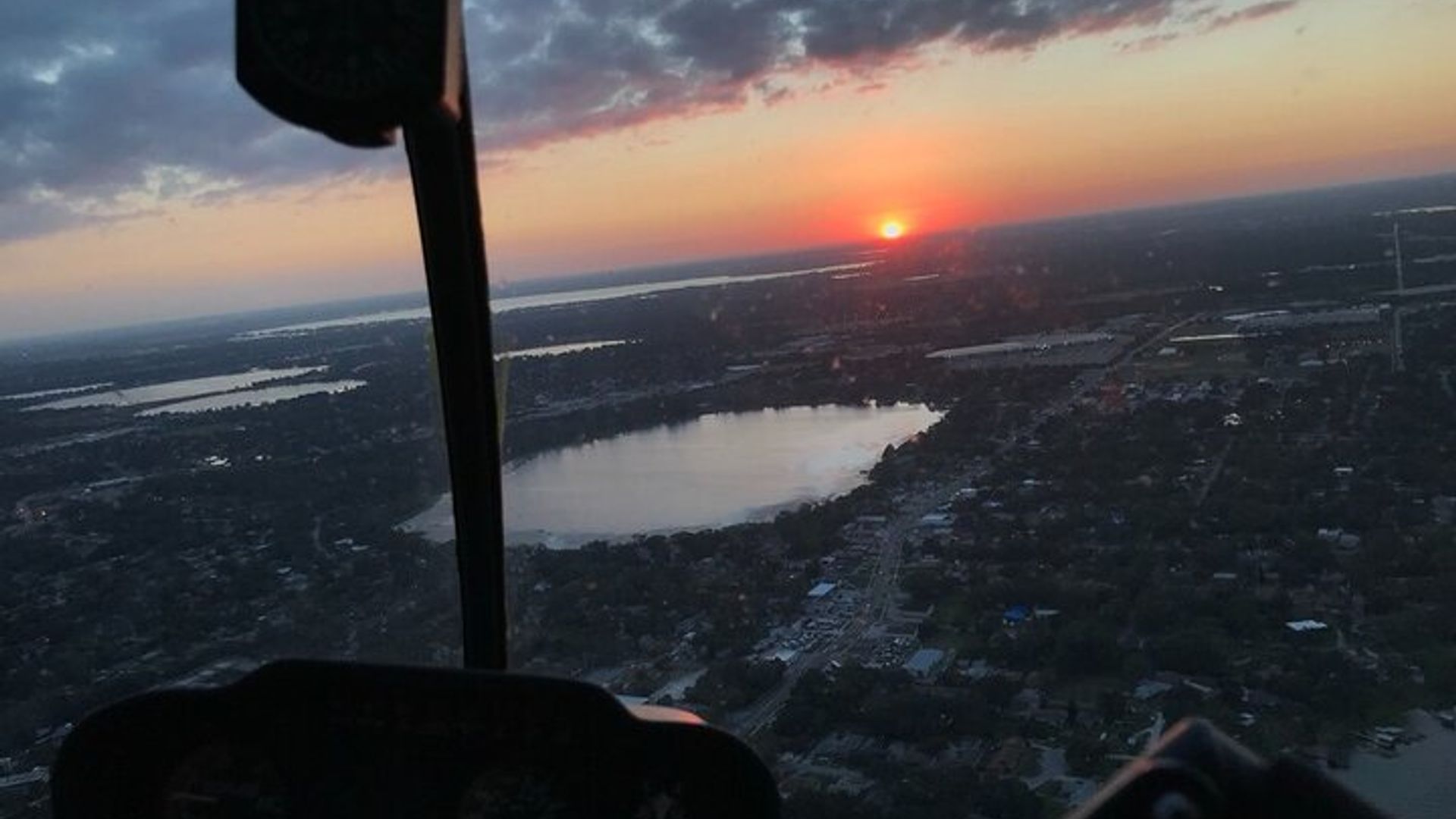 Tour en helicóptero de 31 millas por todos los parques temáticos