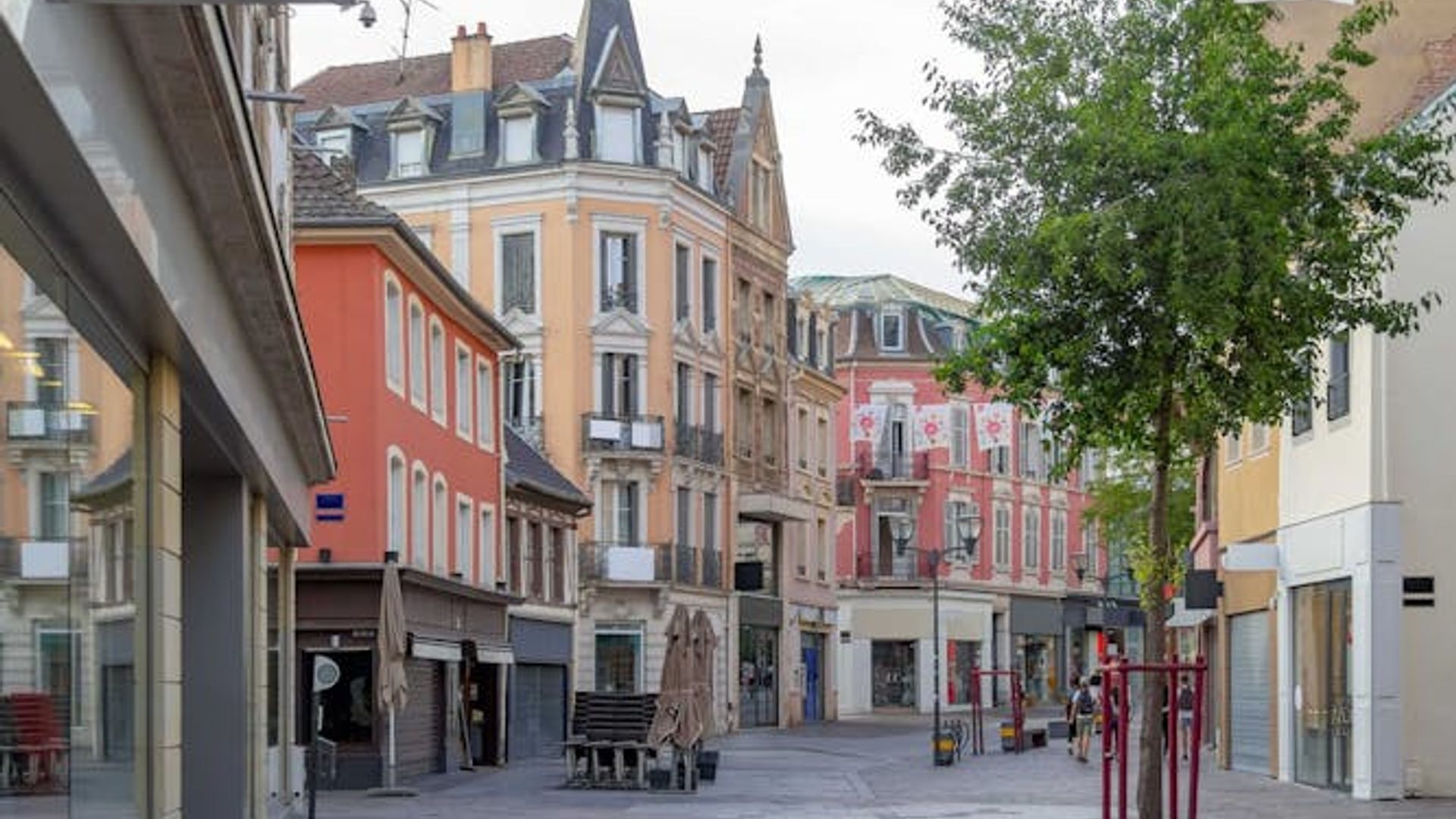 Mulhouse 2-hour introductory walking tour with a local