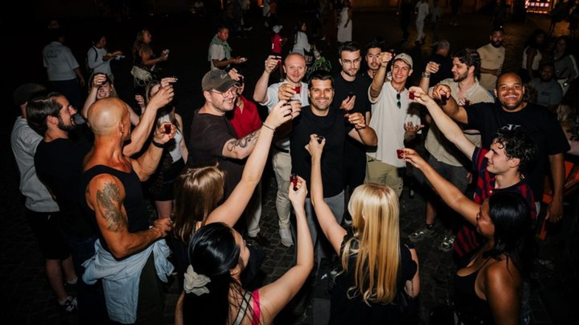 Berlin Nightlife Tour: 4 Venues, Shots & Club Entry