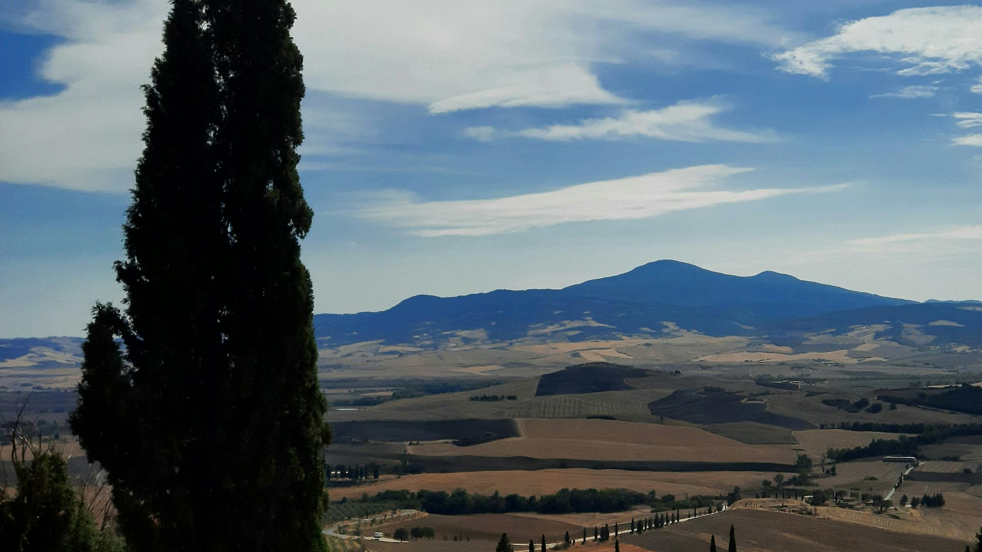 Val d'Orcia Masterpiece: E-Bike, Brunello & UNESCO Views