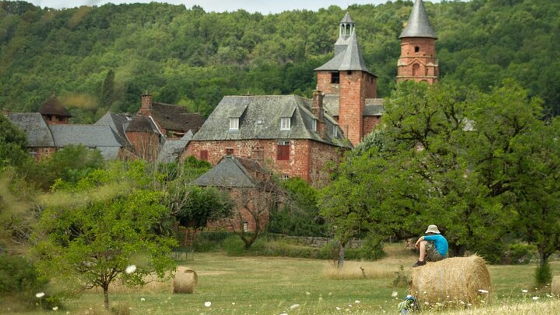 Visite guidée de Collonges la Rouge