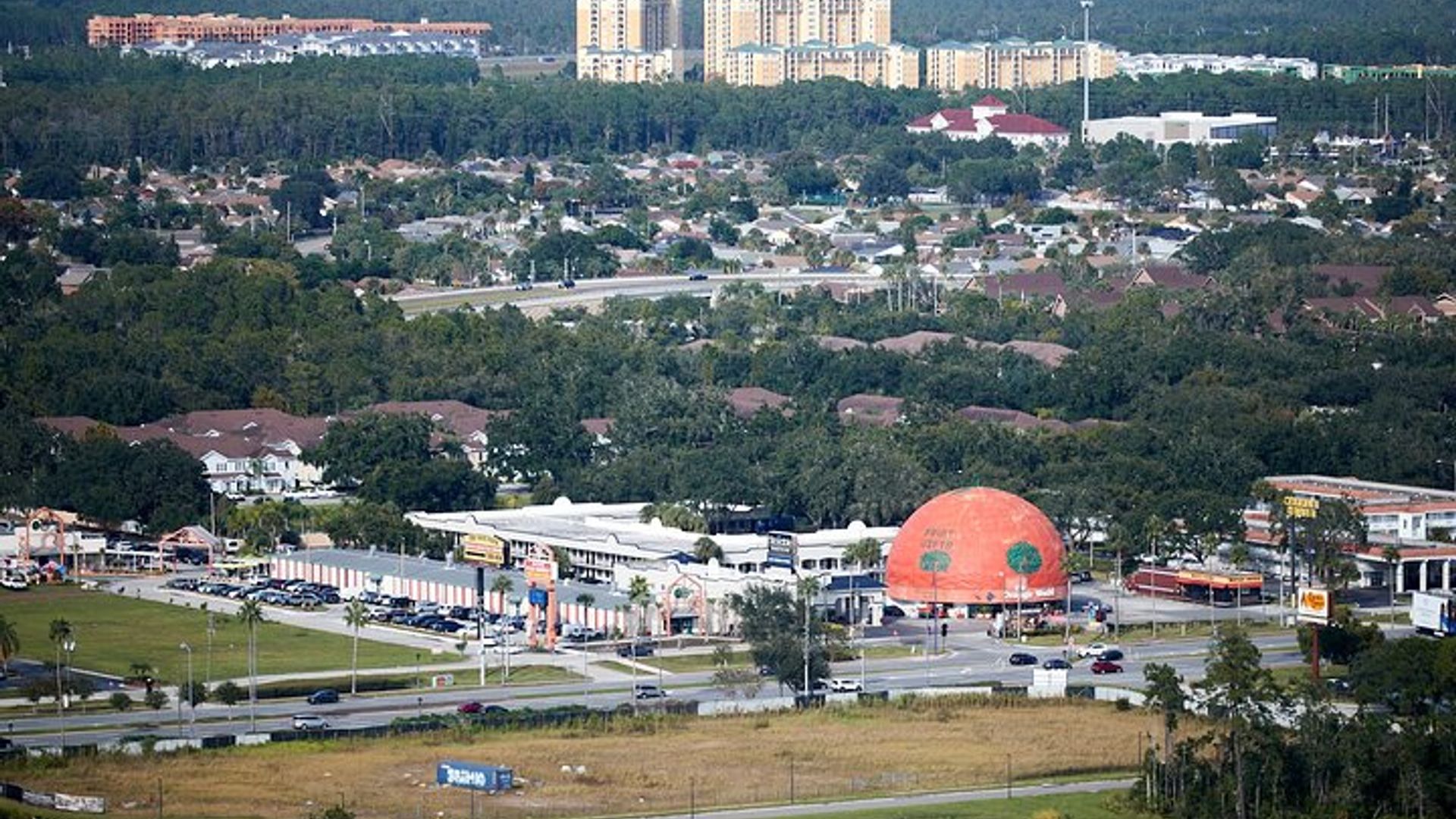Nach Feierabend 31 Meilen Helikoptertour über alle Themenparks