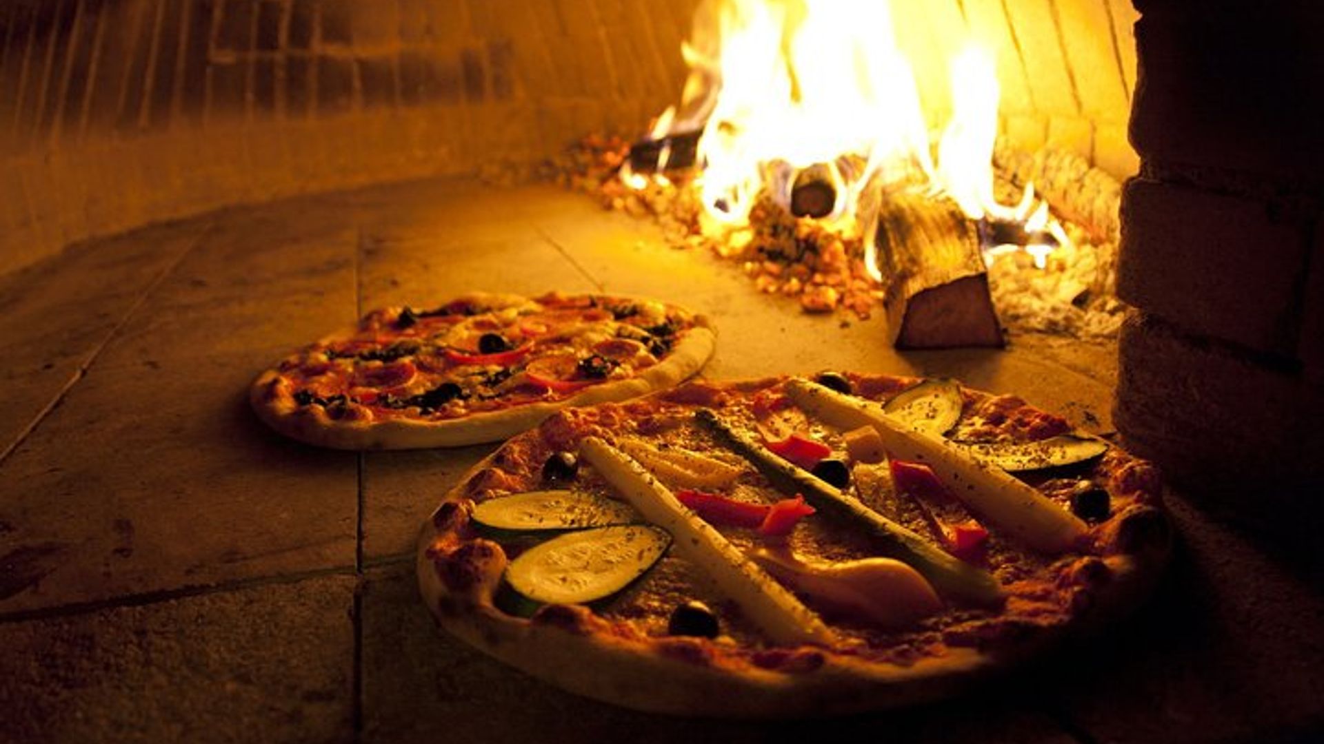 Florence Pizza and Gelato Small-Group Cooking Class