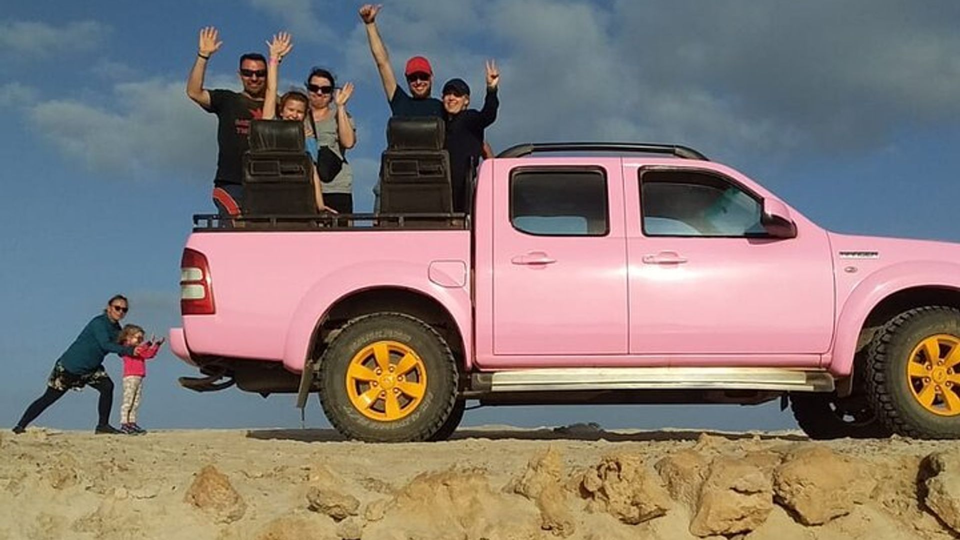 Private Creative Pictures Full Day Island Tour (Off Road inc.)