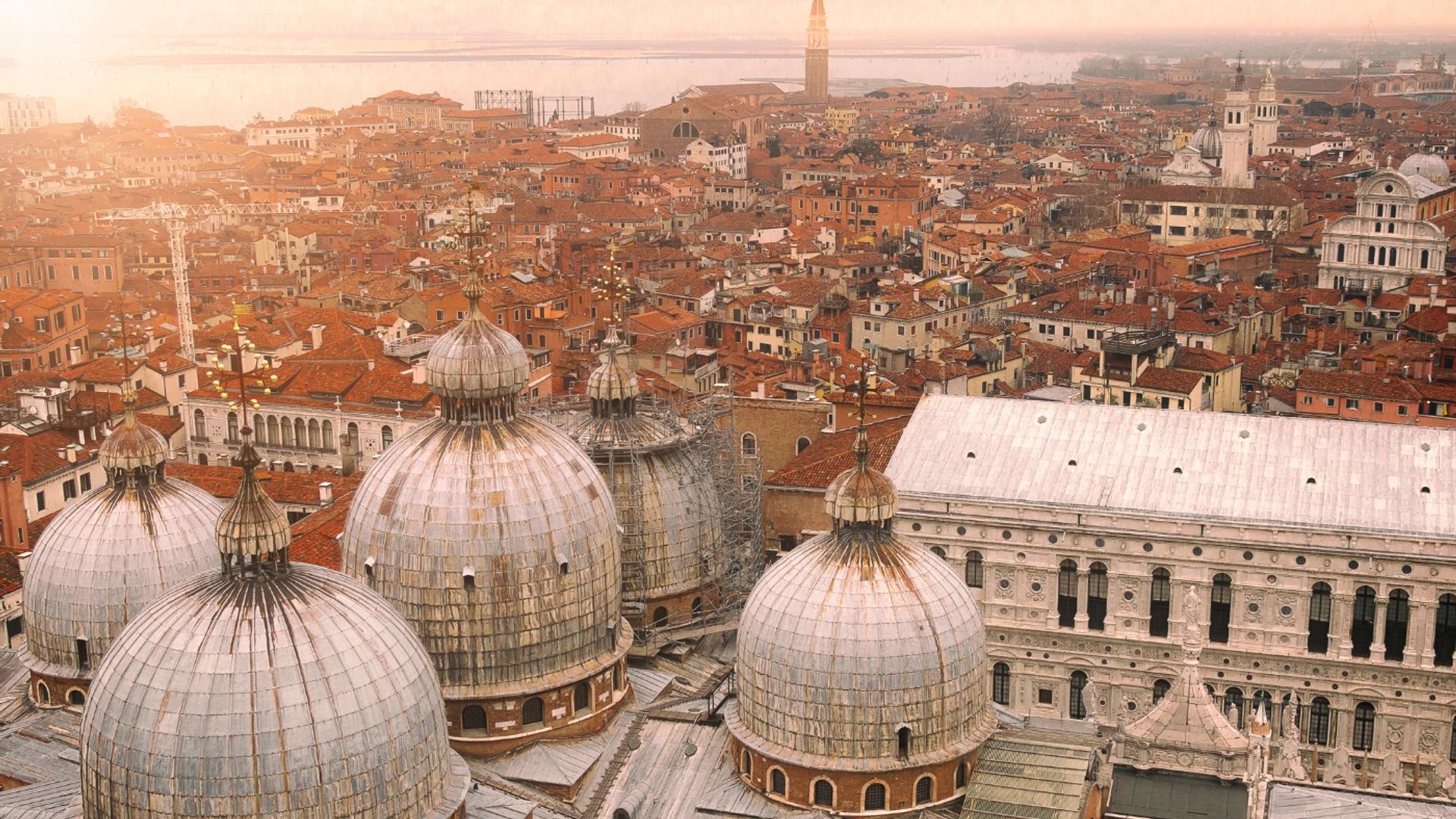 SAN MARCO BASILIKA: OHNE ANSTEHEN