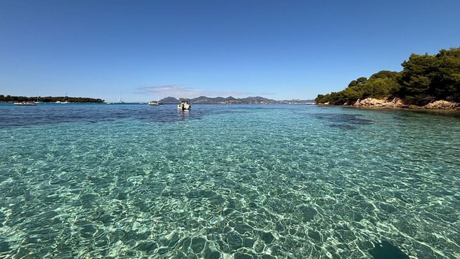 Croisière privée de luxe d'une journée - un voyage serein aux îles