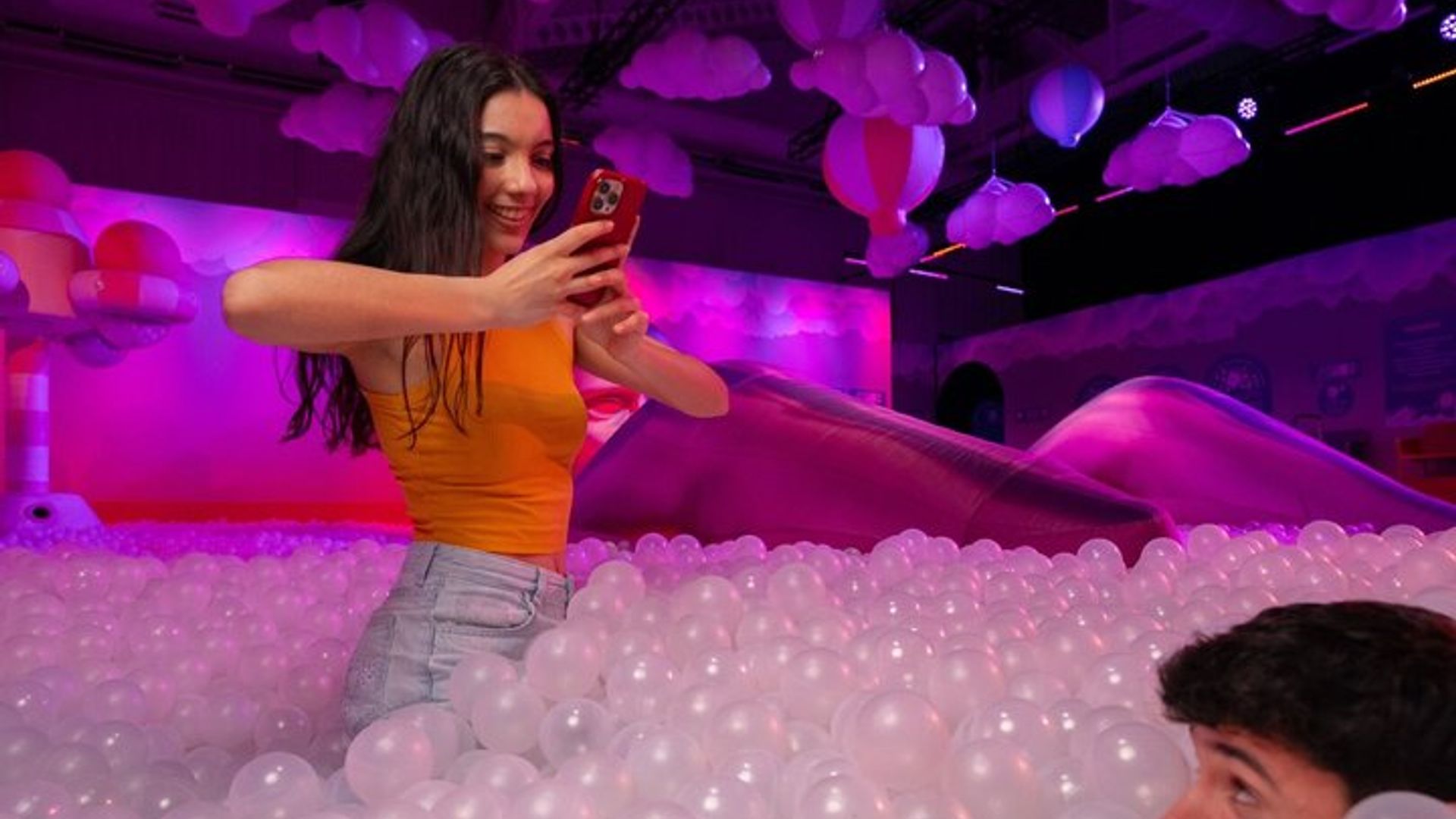 Bubble Planet Montréal : Expérience interactive numérique immersive