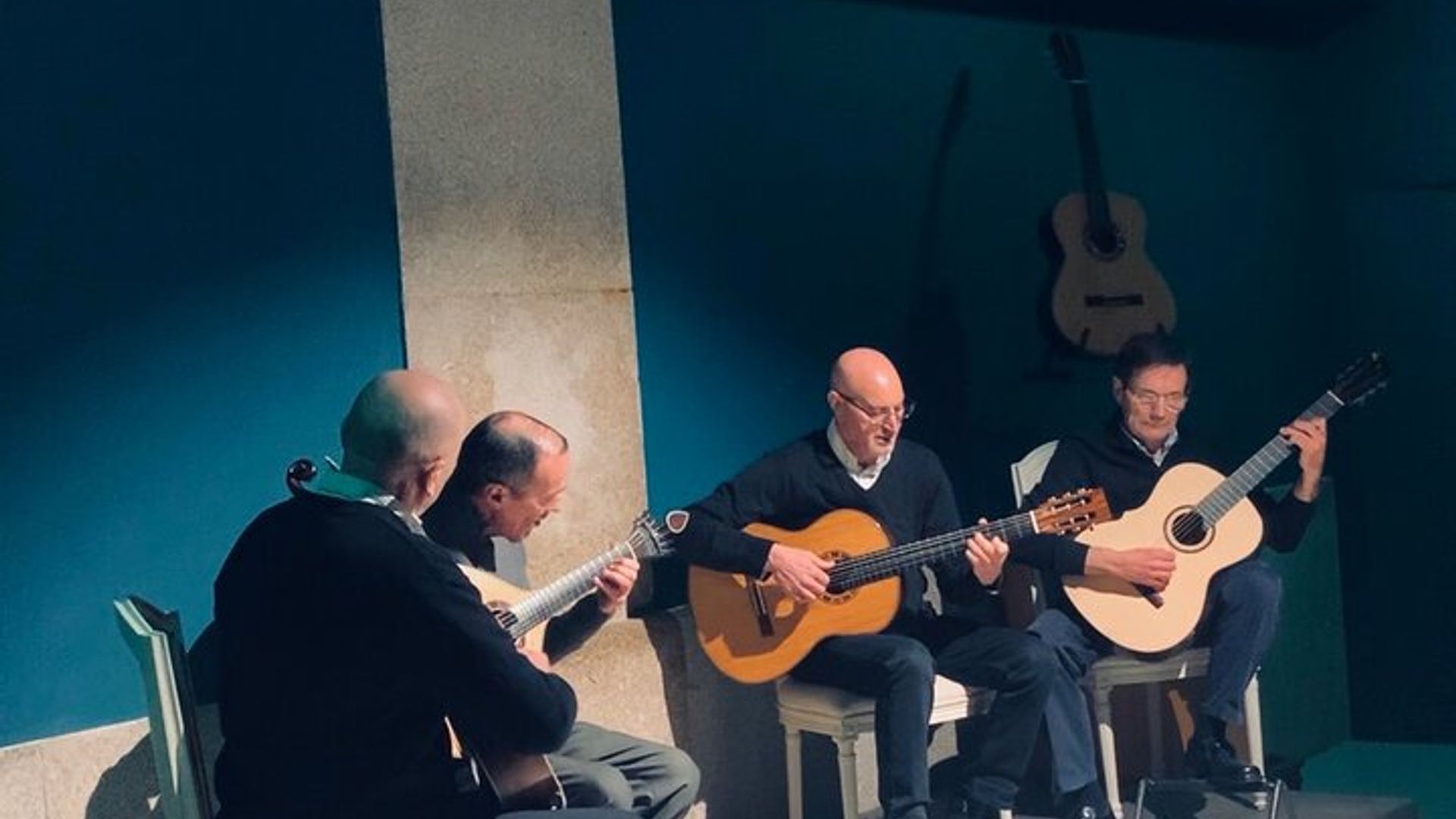 Porto: Fado-Show und Portwein am Bahnhof São Bento