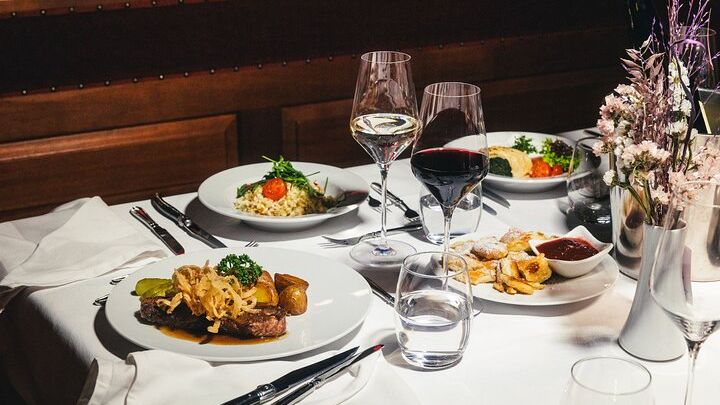 Vienna : Strauss Dinner Show Admission
