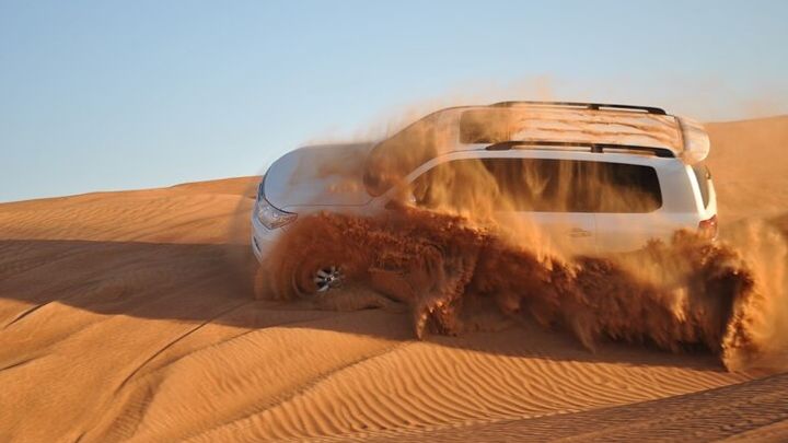 Dubai Desert Safari - See Multiple Sides of Dubai