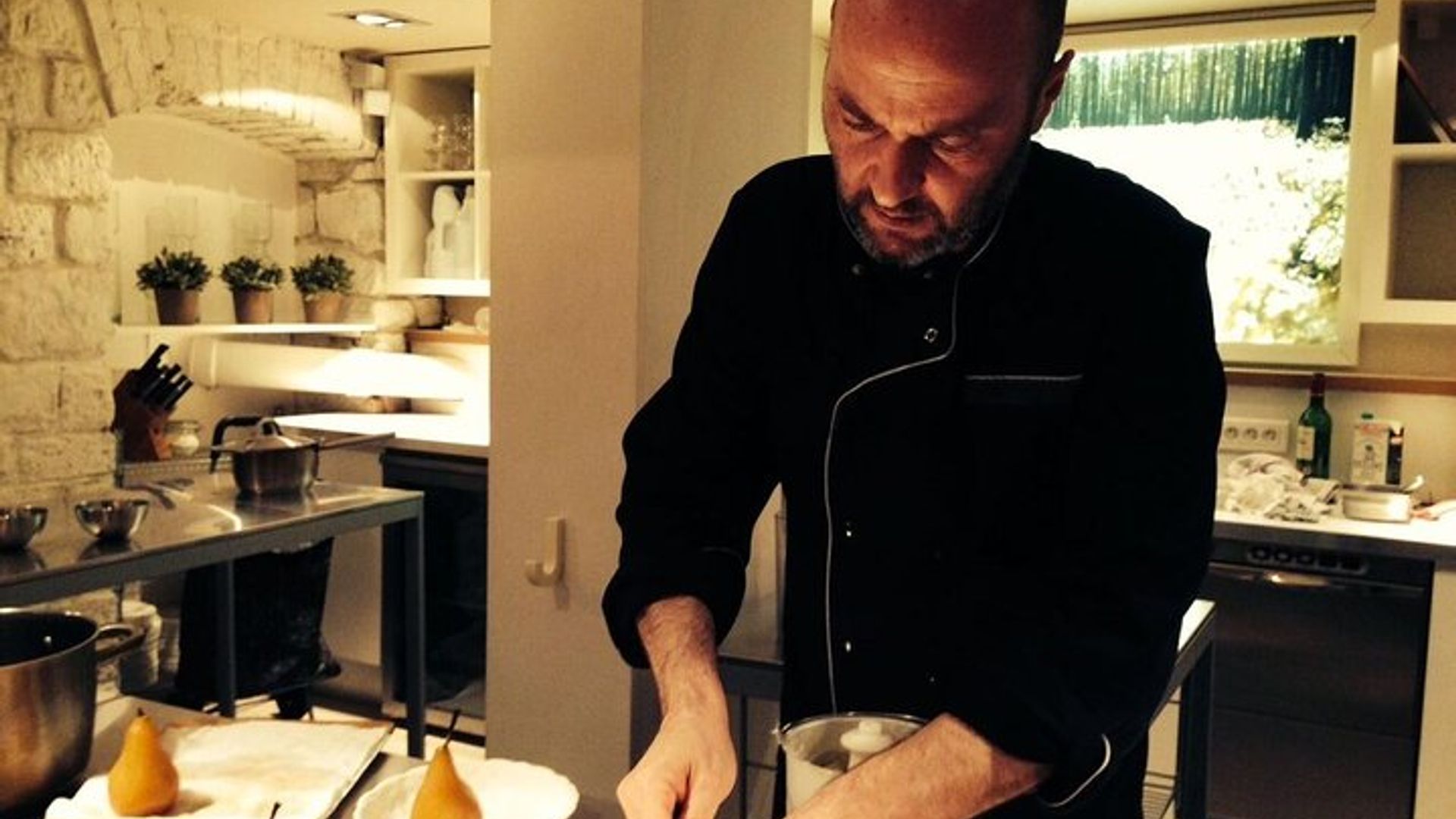 Cours de cuisine à Paris avec option dîner et visite au marché