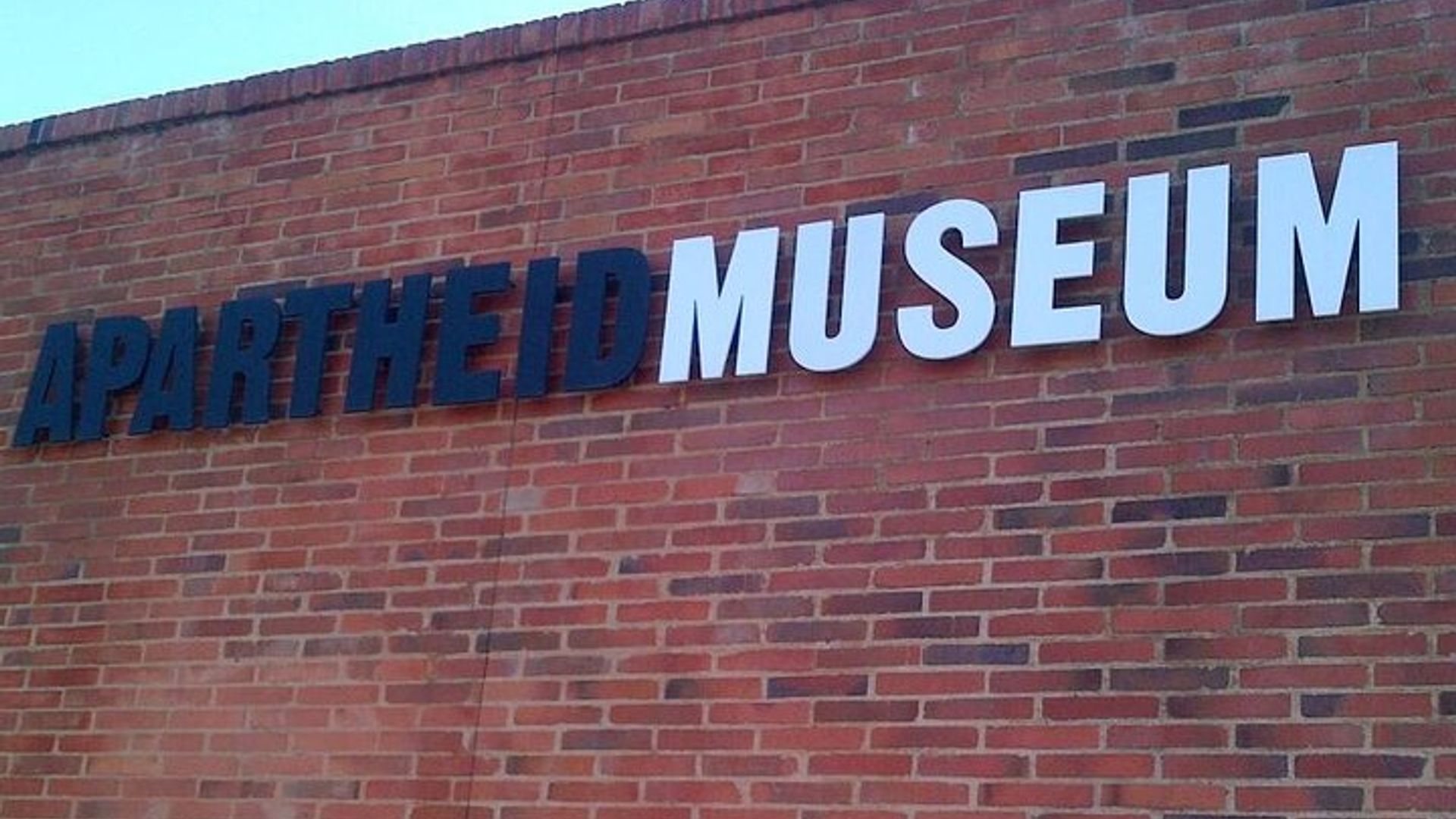 Full-Day Soweto, Apartheid Museum and City Tour from Johannesburg