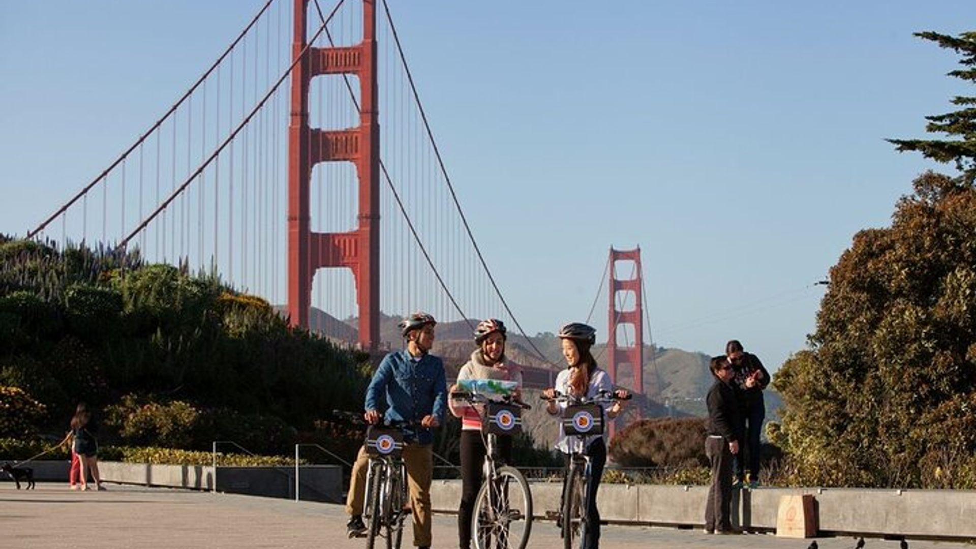 San Francisco Scenic Marina Waterfront Bike Rental image 3