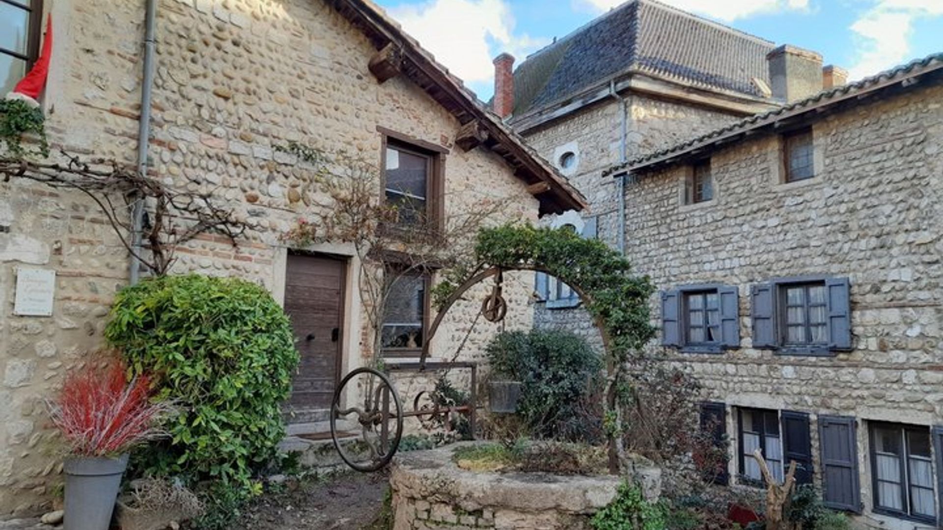Excursion d'une journée dans le village médiéval de Pérouges à Lyon