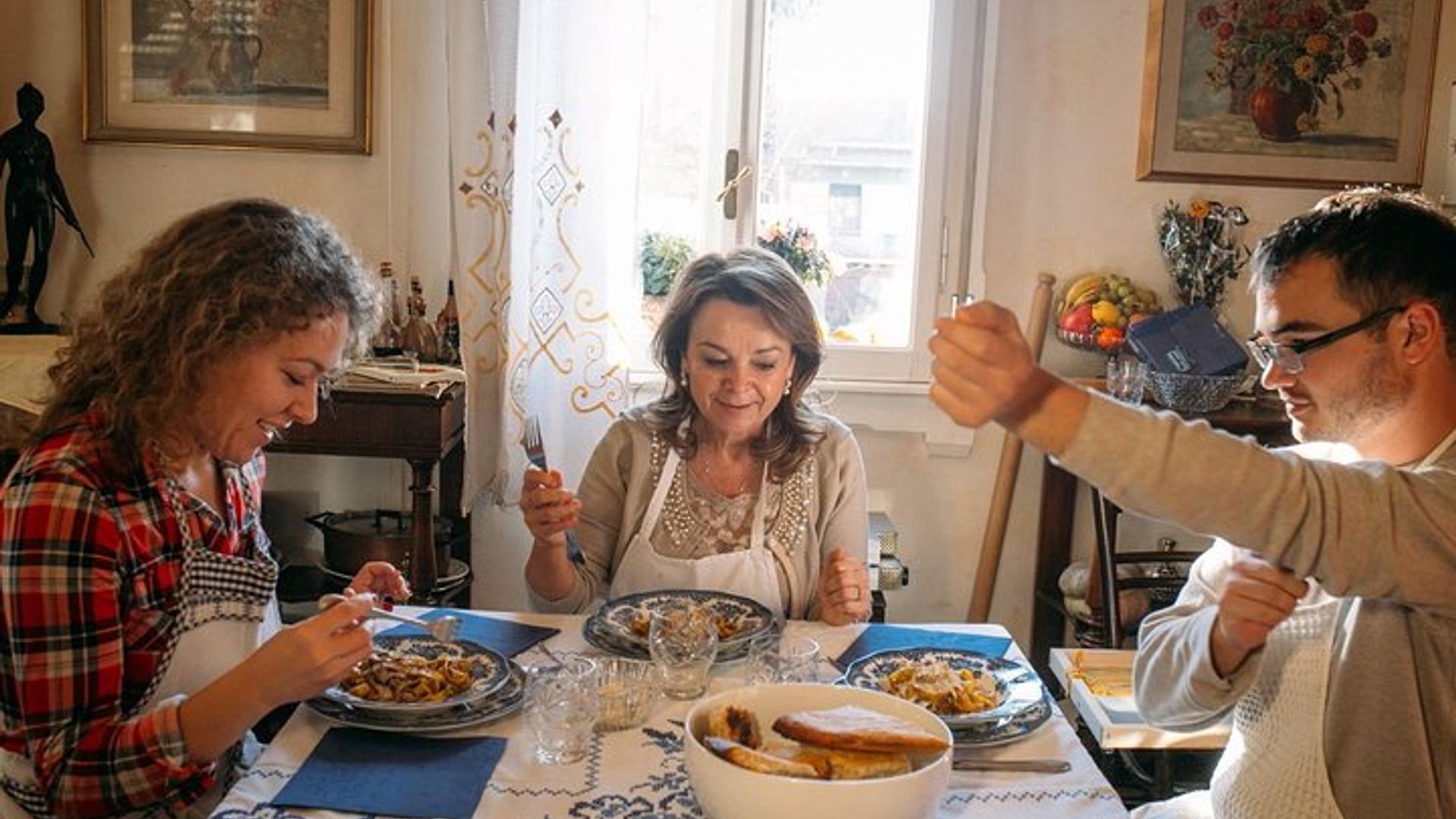 Dining experience at a local's home in Trieste with show cooking