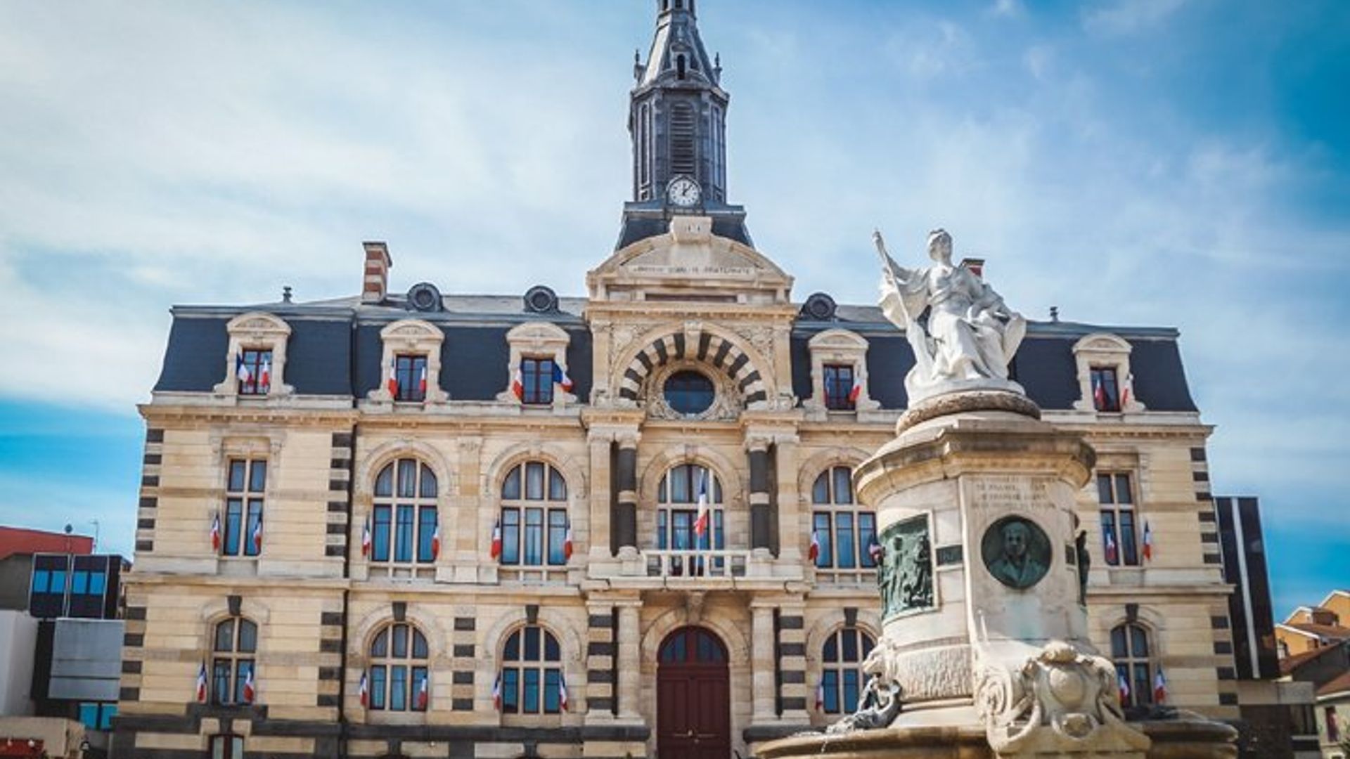 Roanne: Audiogeführter Stadtrundgang (1 Stunde 15 Minuten) mit 20 Audiokommentaren