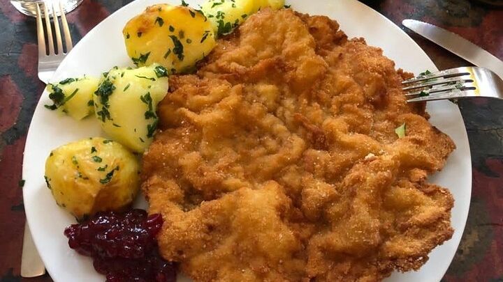 Vienna Naschmarket Private Tour and Cooking Class