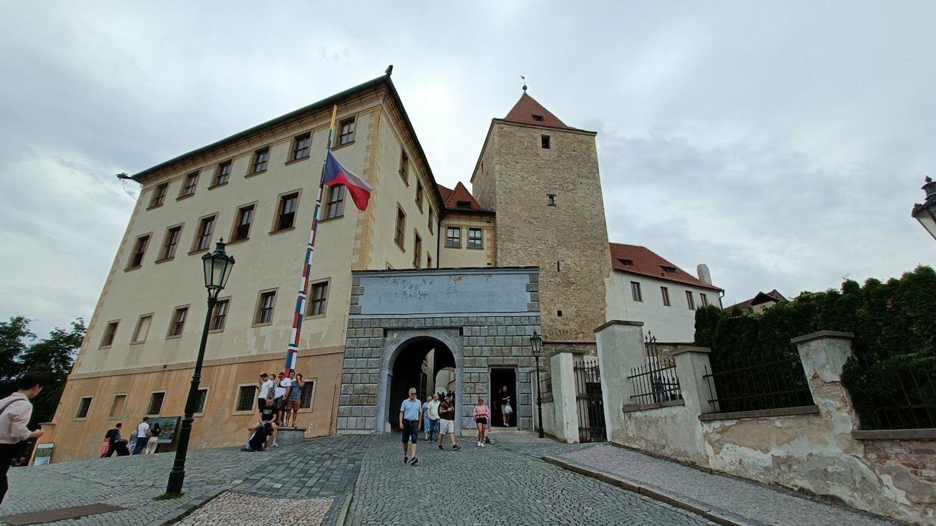 Prague: From Lobkowicz Palace to Astronomical Clock In-App Audio Tour