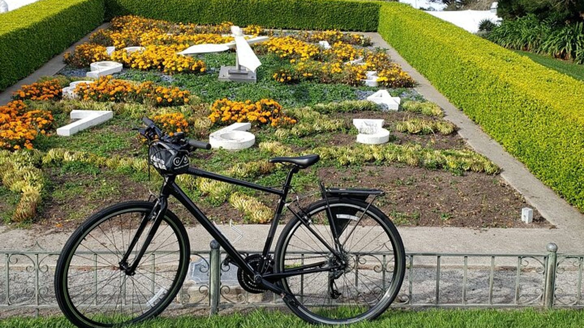 San Francisco Golden Gate Bridge Bike Rentals image 2