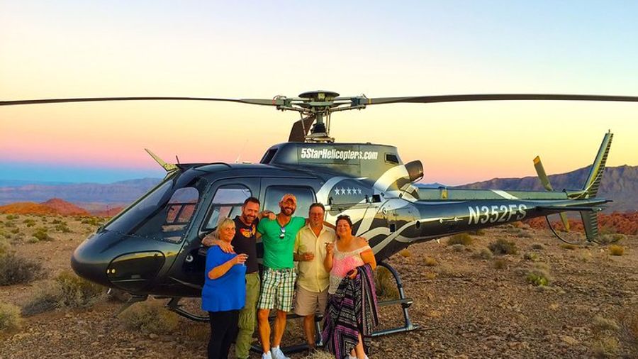 Grand Canyon Helicopter Flight With Valley of Fire Landing