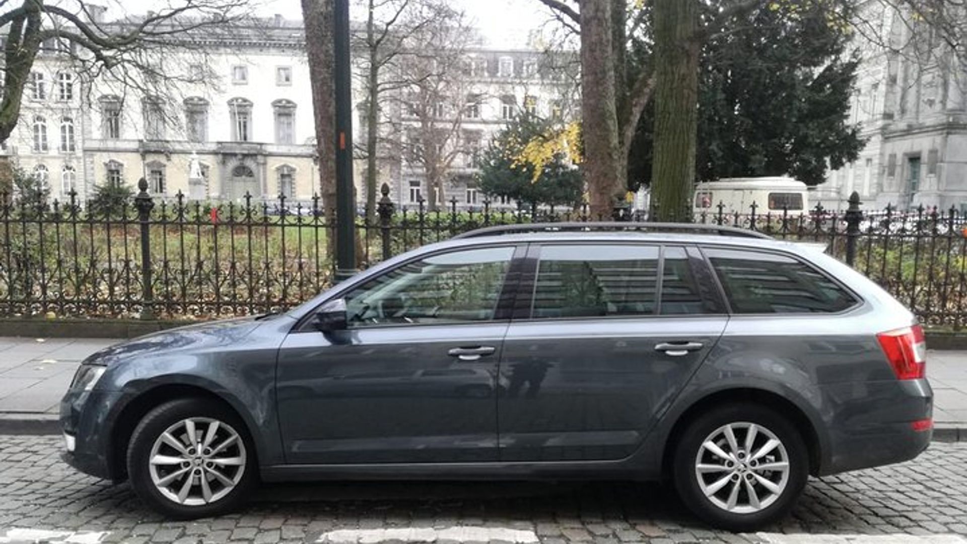 Private Tour Transfer from Brussels Airport to the City of Brussels