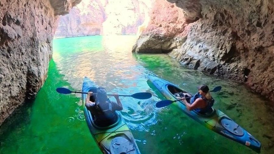 Las Vegas: Emerald Cave Small-Group Flat-Water Kayaking Trip