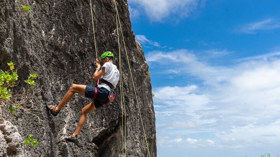 Tafelberg Climbing Trip from Willemstad, Curacao