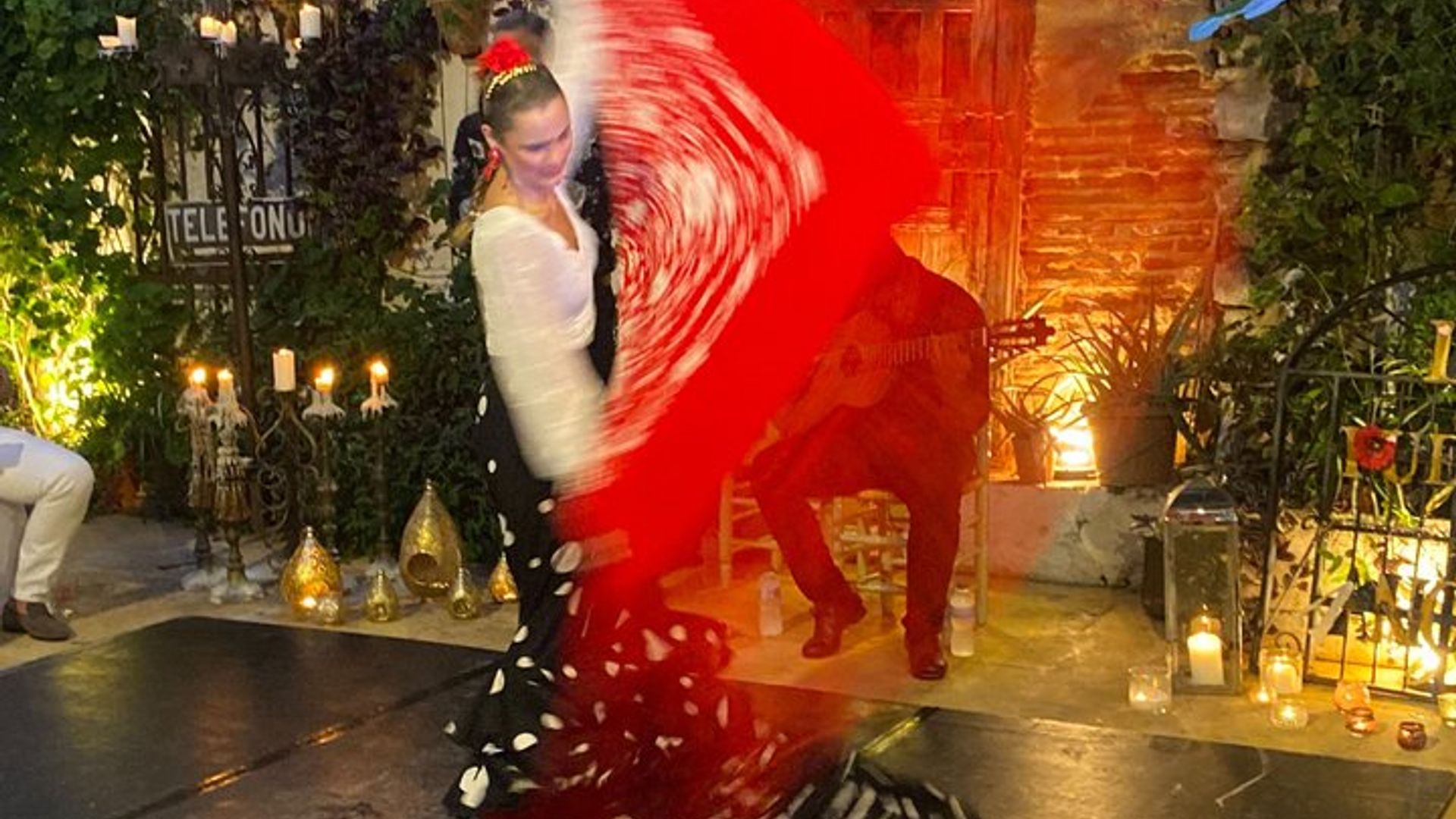 Andalousie : Spectacle de flamenco traditionnel en soirée à Ayamonte