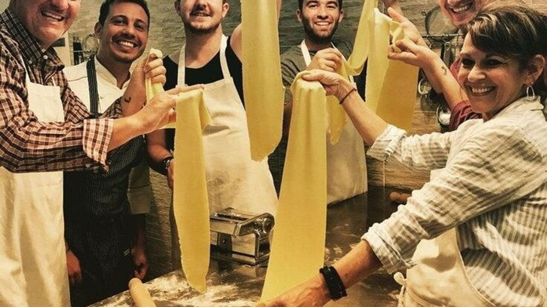 Private Michelangelo Cooking Experience David and Italian food