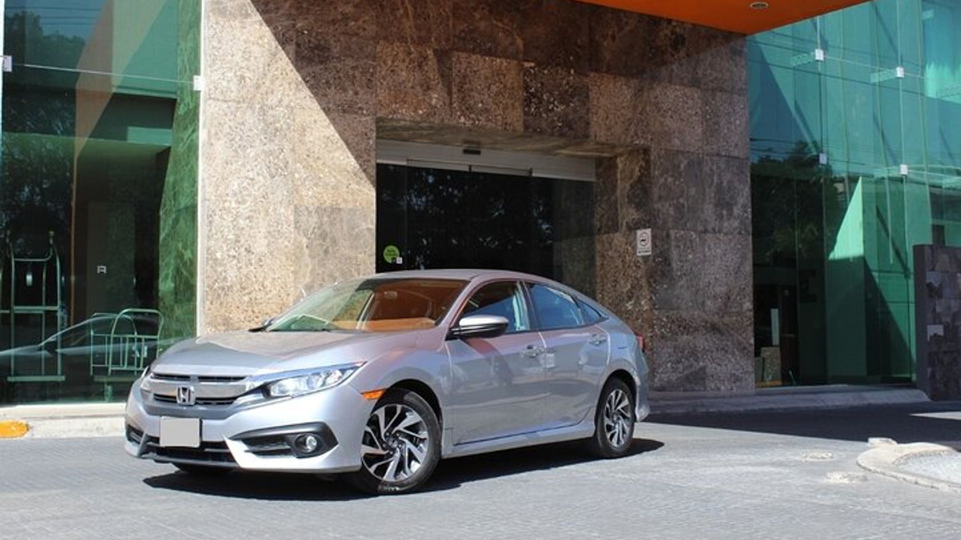PrivateTransfer from Pointe-à-Pitre Cruise Port to Airport (PTP)