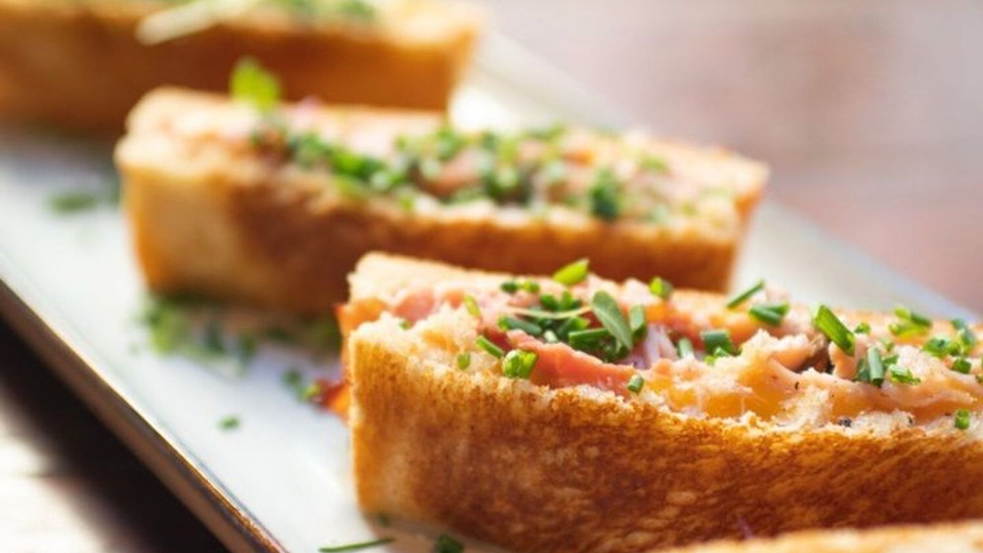 Paris Montmartre or Notre Dame Small-Group Food Tasting Tour